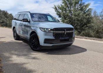 Lincoln Eyes the Ultra-Luxury Off-Road Segment
