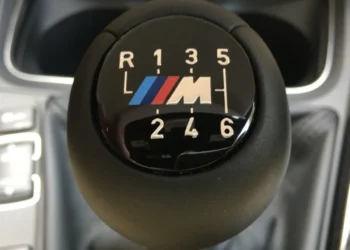 BMW Signals Slow Fade of Manual Transmissions