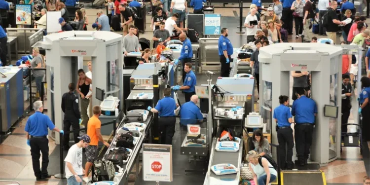 US Immigration Integrates AI While the Rules Finish Buffering