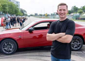 Chrysler CEO Exit: Matt McAlear Takes Over Brand