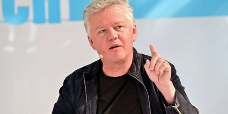 AI Bots Could Overtake Human Internet Use by 2027, Says Cloudflare CEO