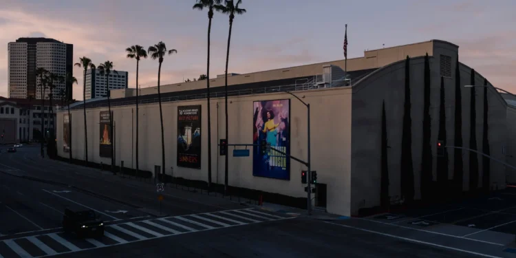 Hollywood Actors and Filmmakers Raise Concerns Over Paramount-Warner Bros Merger