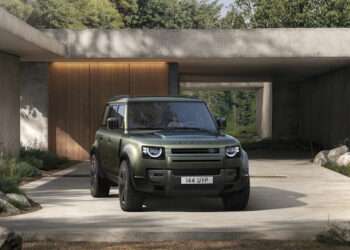 Jaguar Land Rover Recall Hits 170,000 U.S. Vehicles Over Power Loss Risk