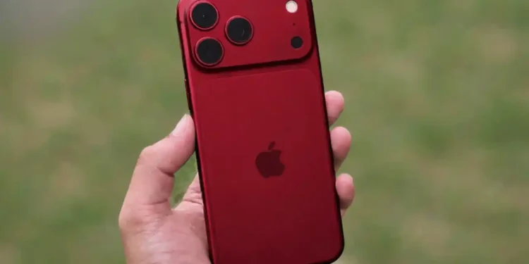 Apple Testing New "Deep Red" for iPhone 18 Pro and Pro Max