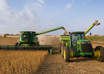John Deere’s $99 Million Repair Fight Ends in Landmark Settlement