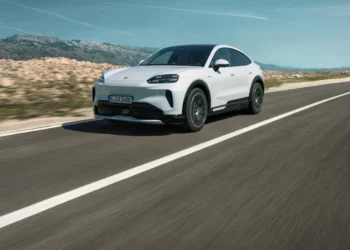 Porsche Cayenne Coupe Electric Arrives With 1,139 HP and Sleeker Style