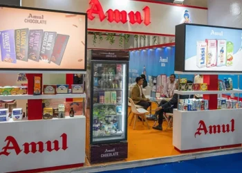 Amul Hits ₹1 Trillion Mark, Sets New Benchmark in FMCG Sector