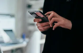 FBI Alerts Smartphone Users Over Data Security Risks From Foreign Apps