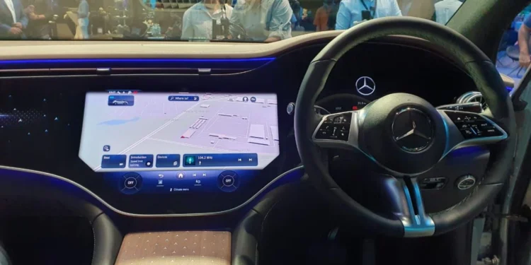 Mercedes Big Screens Strategy Balances Digital Luxury