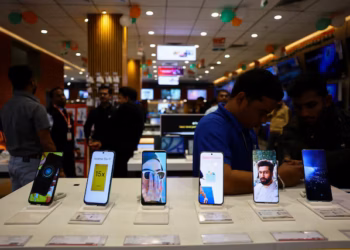 RBI Proposes New Rules Allowing Lenders to Restrict Phones Bought on EMI After Loan Defaults