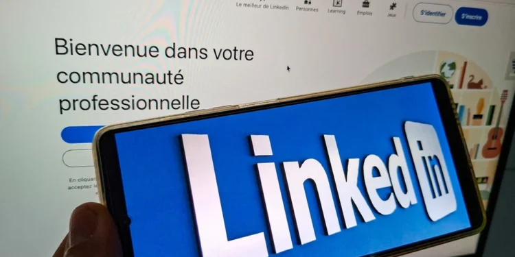 LinkedIn May Cut 5% Workforce Despite Revenue Growth