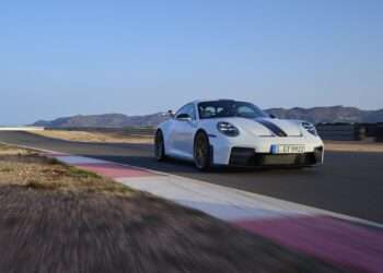 Porsche 911 GT3 Faces a Turning Point as Emissions Pressure Mounts