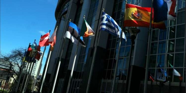 EU cloud rules public tenders