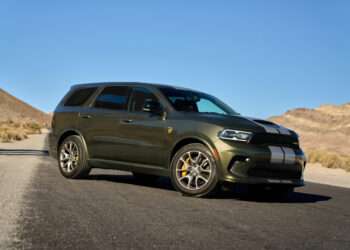 2027 Dodge Durango Debuts With Standard V-8 Power