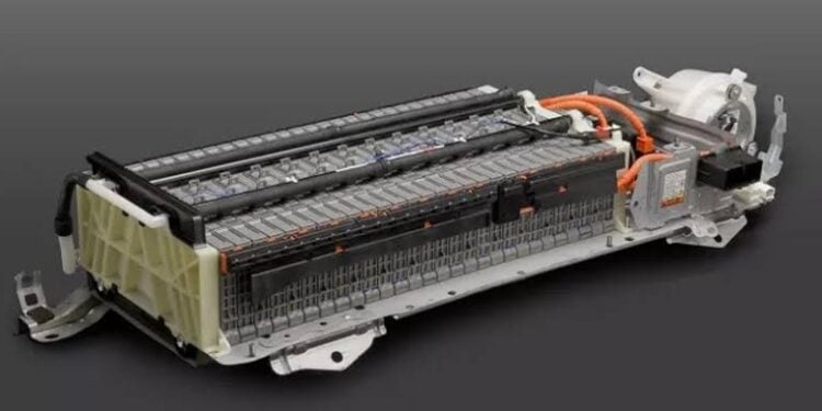 How Long Do Hybrid Batteries Last? What Indian Car Buyers Need to Know