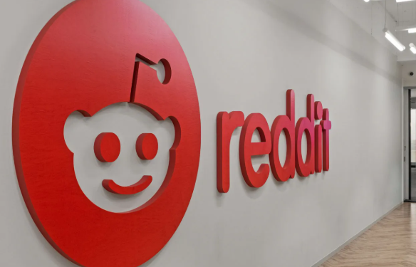 Reddit deceptive ads campaign