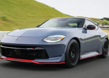 Nissan Brings Manual Gearbox to the 2027 Z NISMO