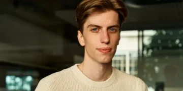 Who Is Leopold Aschenbrenner? The AI Researcher Behind the Hedge Fund Collapse