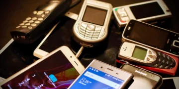 Why Smartphones Don’t Last as Long as They Used To