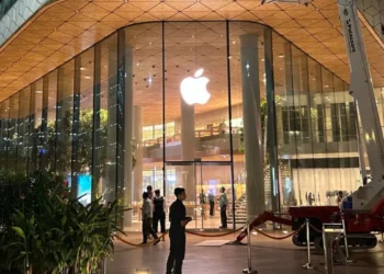 Apple Signs $30 Billion Broadcom Deal To Produce 15 Billion US-Made Chips, Its Largest American Manufacturing Commitment