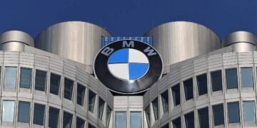BMW to Cut 8,000 Jobs by 2027 as Automaker Reshapes German Workforce