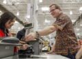 Why Costco Doesn’t Accept American Express: The Business Strategy Behind the Visa-Only Policy