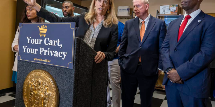 New Jersey bans grocery stores
