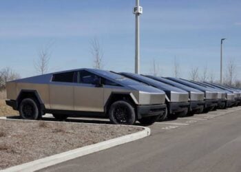 Tesla’s Cybertruck Slump Sparks Edsel Comparisons