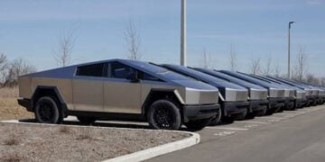 Tesla’s Cybertruck Slump Sparks Edsel Comparisons