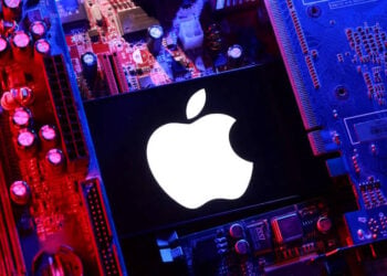 Chip Crunch Puts Apple’s Best-Selling Devices at Risk