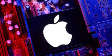 Chip Crunch Puts Apple’s Best-Selling Devices at Risk