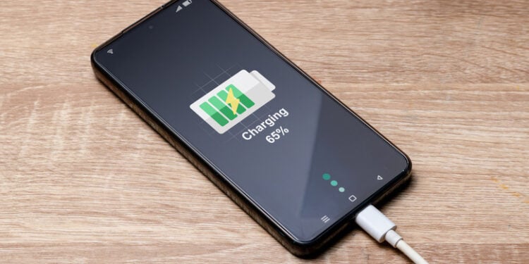 Why Your Phone Stops Fast Charging at 80% And Why That’s Actually a Good Thing
