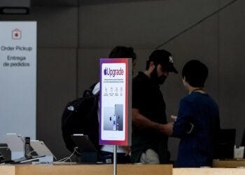 Apple Reinvents Itself as the World’s Biggest Subscription Provider as MacBook Air Faces Supply Shortages