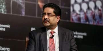 Aditya Birla Group Secures ₹24,000 Cr Bank Commitments for Shell Renewables Deal