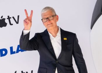 Tim Cook Steps Down as Apple CEO, John Ternus Takes the Wheel