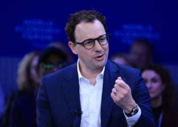 Anthropic Says AI Could Boost US GDP by 32% in Four Years, With Displaced Workers Facing Career Changes
