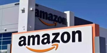 Amazon Workers on Food Stamps Nearly Tripled as Company Pours $200 Billion Into AI
