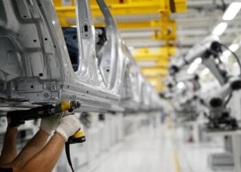 Hyundai Expected to Outsell Ford in Third Quarter as Detroit Automakers Lack Hybrids