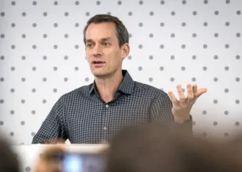 Jeff Dean’s Discovery Loop Targets $50 Bn Valuation in New Funding Round