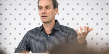 Jeff Dean’s Discovery Loop Targets $50 Bn Valuation in New Funding Round