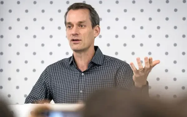 Jeff Dean’s Discovery Loop Targets $50 Bn Valuation in New Funding Round