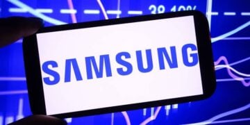 Samsung Is Cutting Smartphone Production by 30% Due to Falling Profitability, Media Reports Say