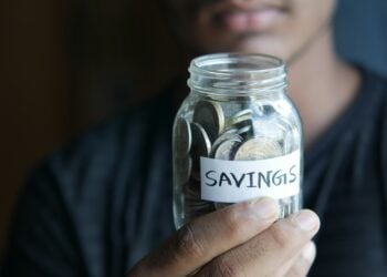 How Often Do Savings Account Interest Rates Change and What Triggers It?