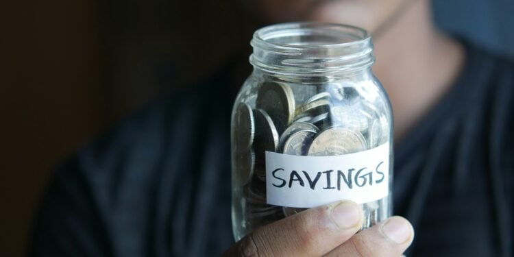 How Often Do Savings Account Interest Rates Change and What Triggers It?